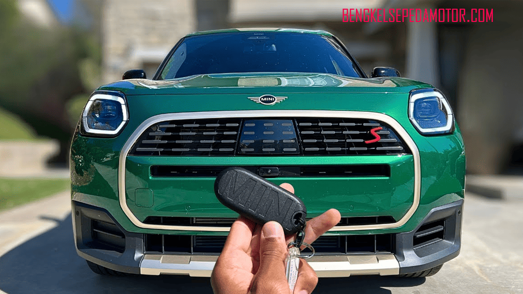 Navigasi MINI Countryman S ALL4: Fitur Terbaru untuk Perjalanan Lebih Mudah dan Nyaman